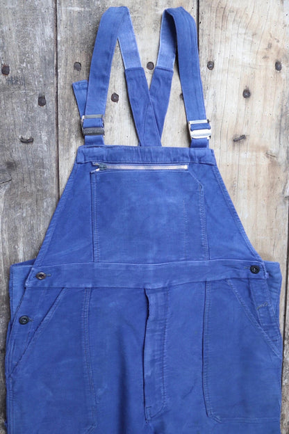 Vintage French workwear overalls dungarees moleskin work chore bib brace 39” x 28” bleu de travail repaired darned 1960s