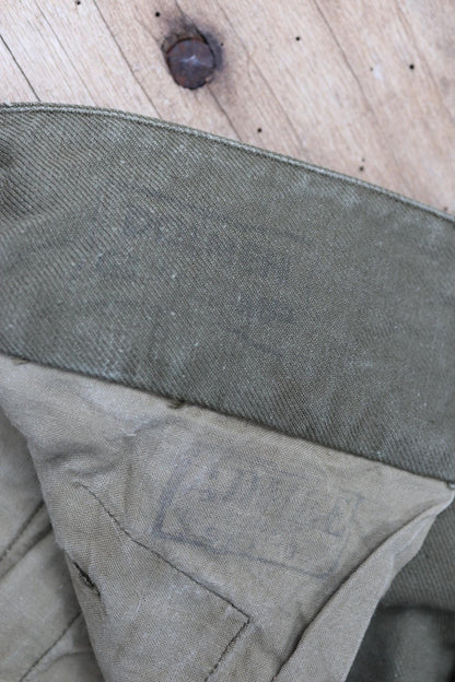 Vintage French workwear trousers cargo pants M47 M-47 khaki green cotton overalls army military 35” x 30” 1940s 1950s work chore