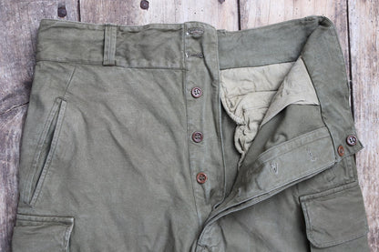 Vintage French workwear trousers cargo pants M47 M-47 khaki green cotton overalls army military 35” x 30” 1940s 1950s work chore