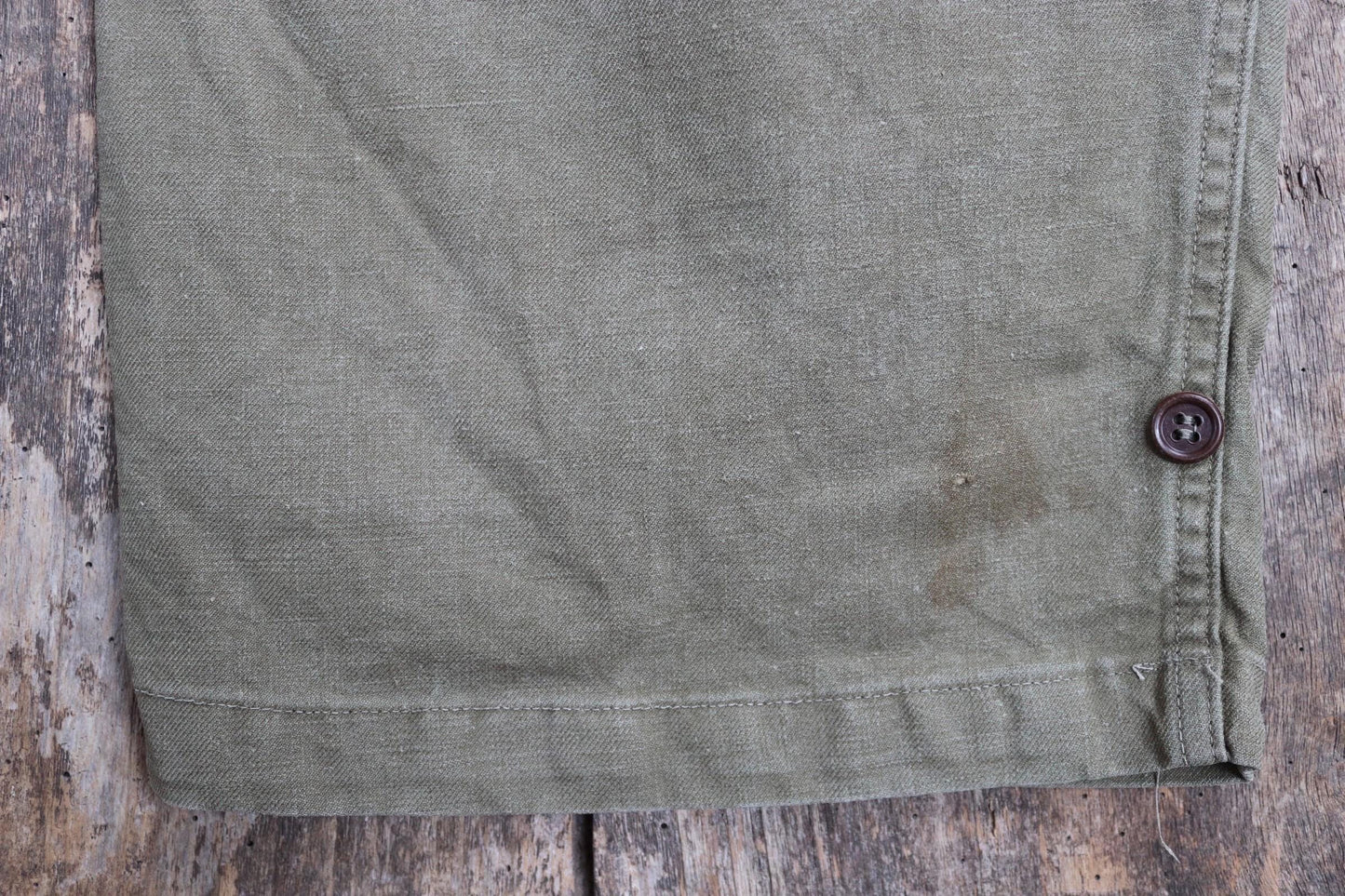 Vintage French workwear trousers cargo pants M47 M-47 French khaki green cotton overalls army military 35” x 29” 1940s 1950s work chore