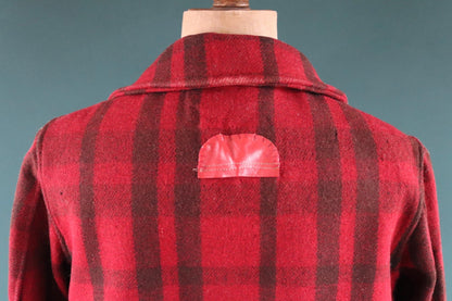 Vintage 1930s 30s 1940s 40s red black plaid JC Penney buffalo plaid wool hunting mackinaw jacket 45” chest workwear work chore logger