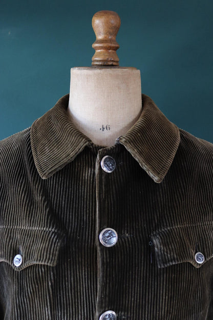 Vintage French workwear jacket brown velours corduroy 1940s 1950s hunting shooting 46” chest chore venery scene buttons