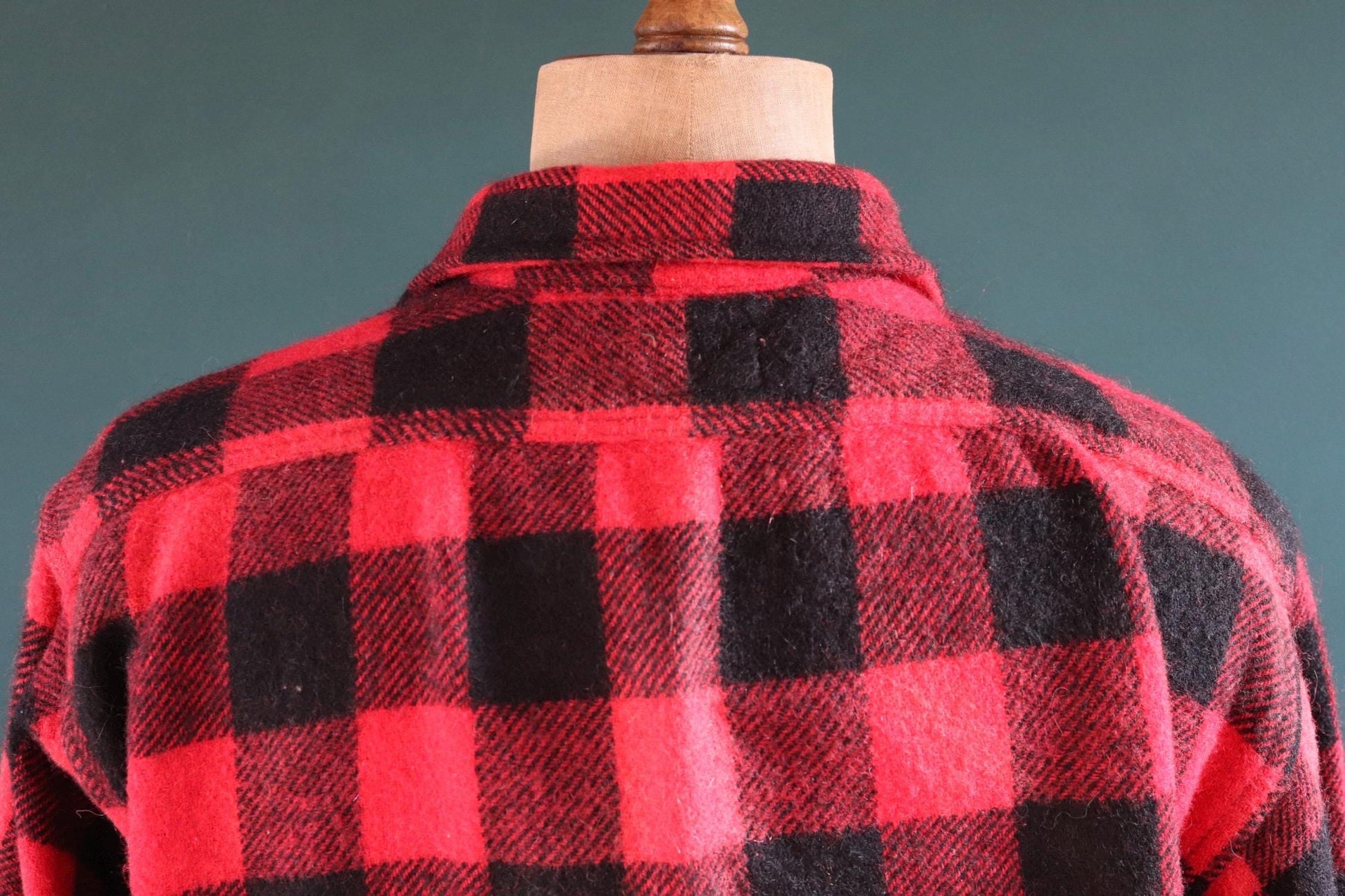 Vintage 1960s 60s 1970s 70s red black buffalo plaid thick wool shirt Penneys Towncraft 51” chest hunting camping workwear hunting logger