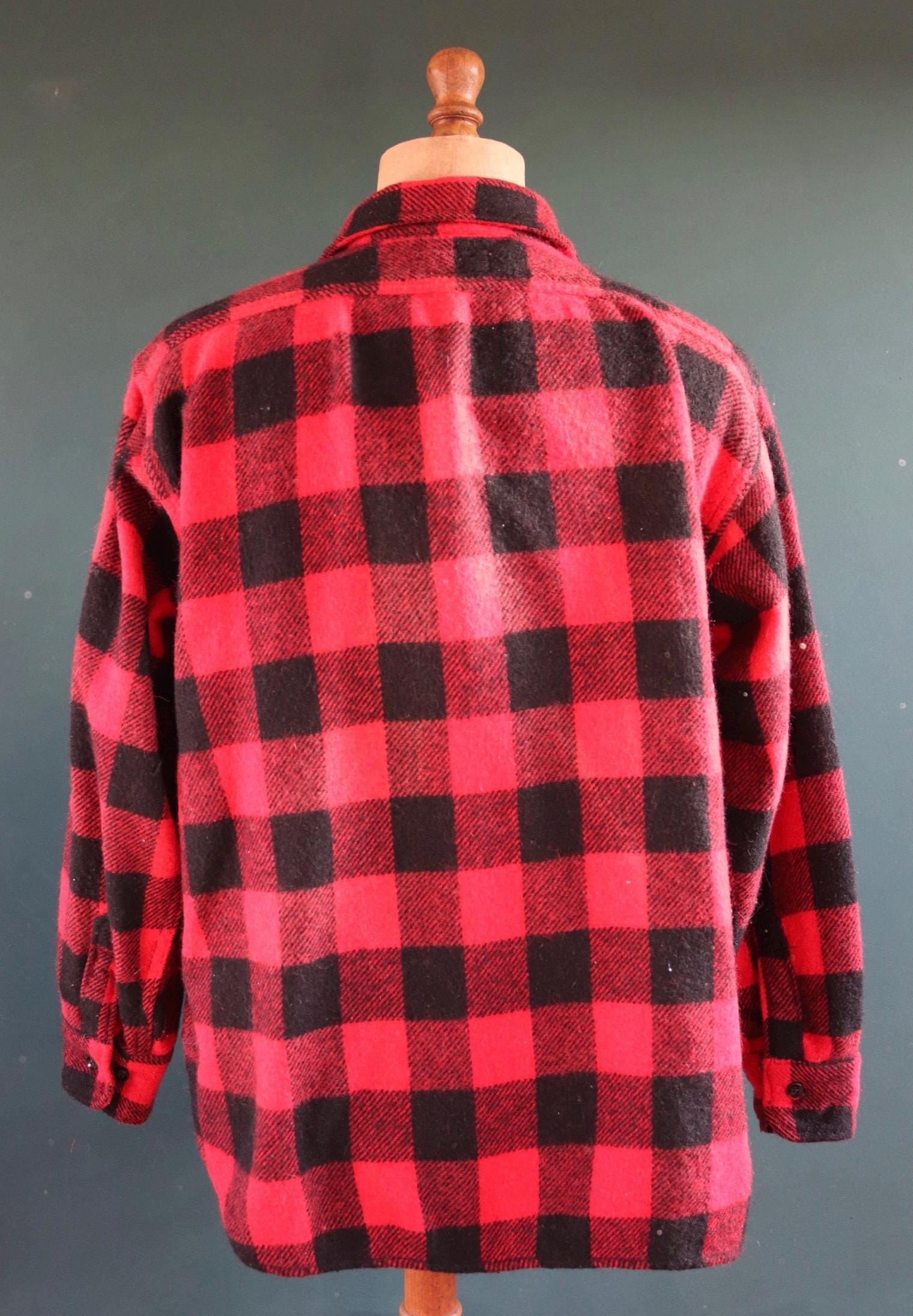 Vintage 1960s 60s 1970s 70s red black buffalo plaid thick wool shirt Penneys Towncraft 51” chest hunting camping workwear hunting logger