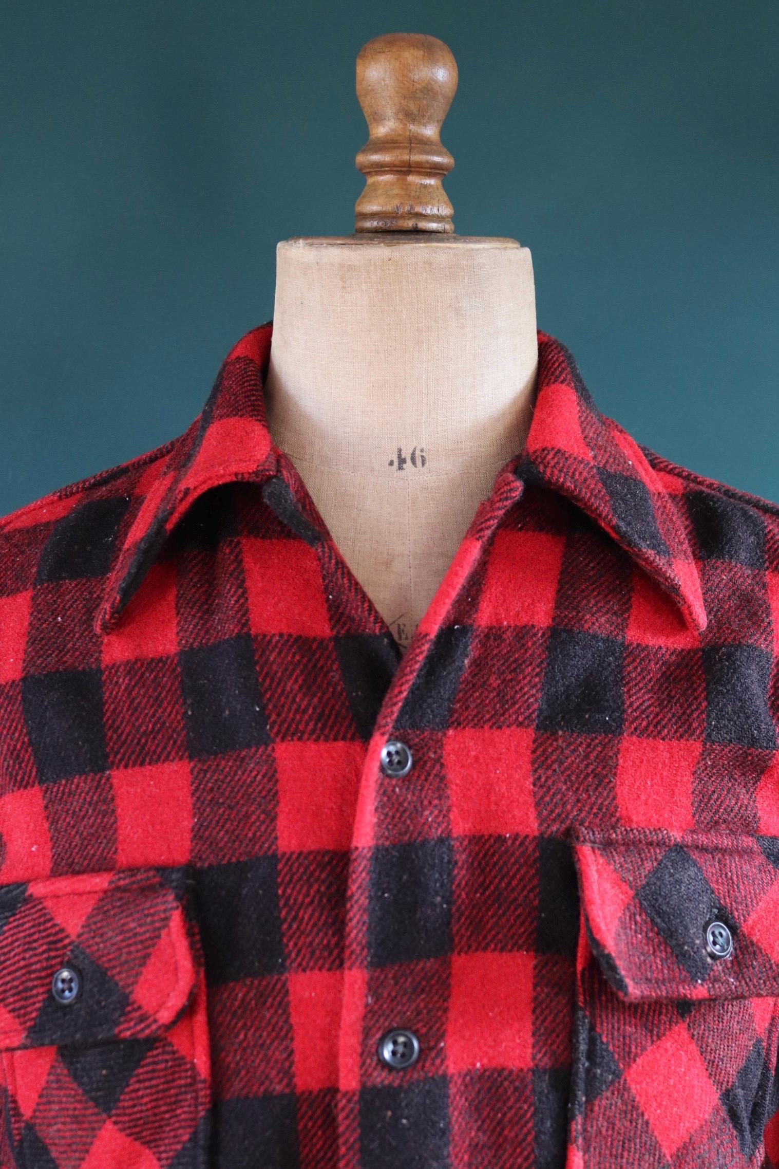 Vintage 1960s 60s red black buffalo plaid thick wool shirt Soo Wool 39” chest hunting camping workwear hunting logger