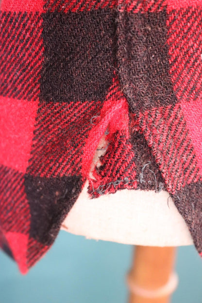 Vintage 1960s plaid wool shirt - American workwear - 39" chest