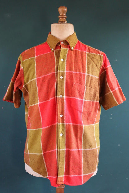 Vintage 1970s 70s Kennington California nubby windowpane checked short sleeve button down collar shirt mustard red 47" chest Ivy style