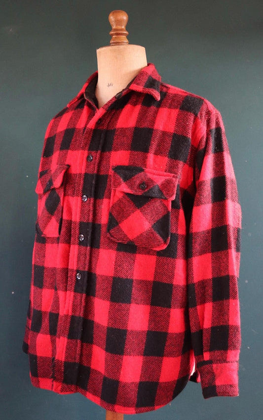 Vintage 1960s 60s 1970s 70s red black buffalo plaid thick wool shirt Penneys Towncraft 51” chest hunting camping workwear hunting logger