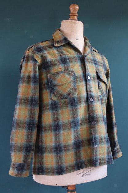 Vintage 1960s 60s 1970s 70s green blue black shadow plaid wool shirt Penneys Towncraft 45” chest loop collar