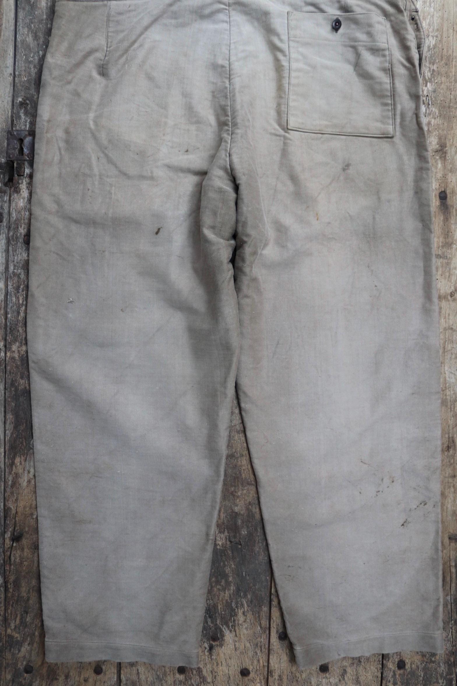 Vintage French workwear overalls dungarees 1950s moleskin brown work chore patched repaired darned 42” x 30”