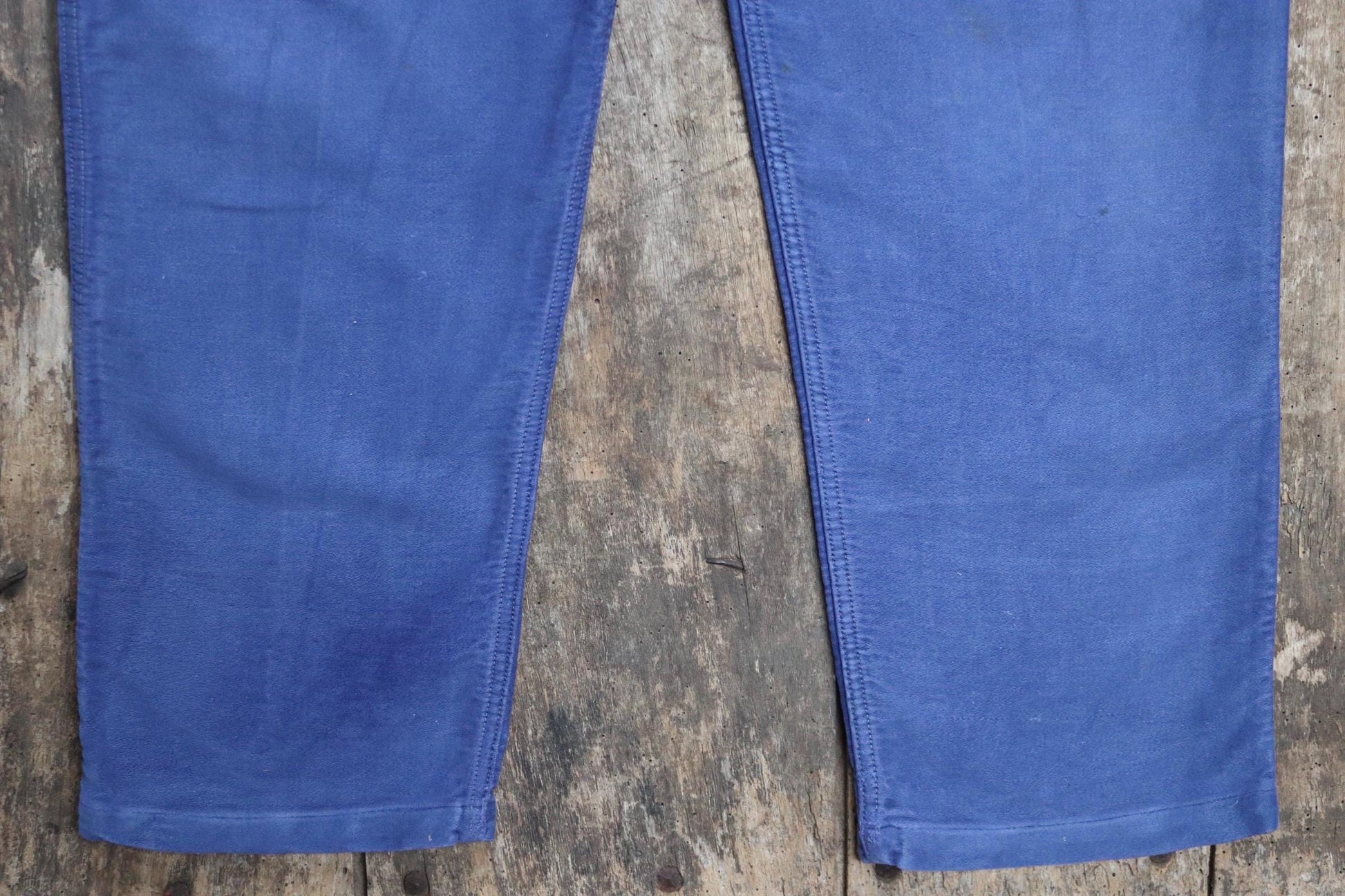 Vintage French workwear overalls dungarees moleskin work chore bib brace 39” x 28” bleu de travail repaired darned 1960s