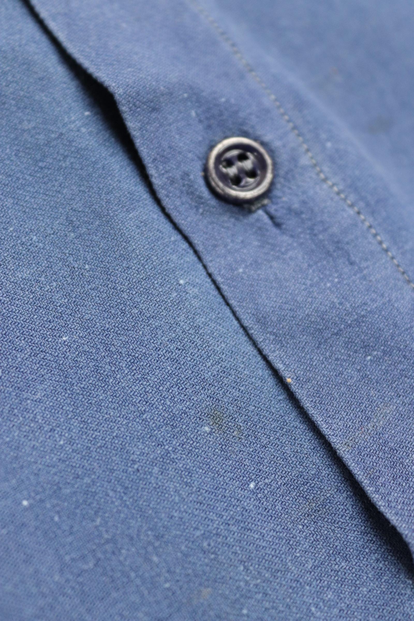 Vintage French workwear shirt - 1940s indigo blue cotton smock - 40” chest - sun faded