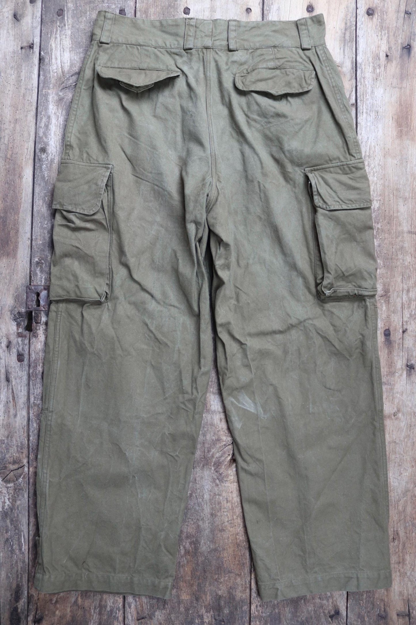 Vintage French workwear trousers cargo pants M47 M-47 French khaki green cotton overalls army military 35” x 30” 1940s 1950s work chore