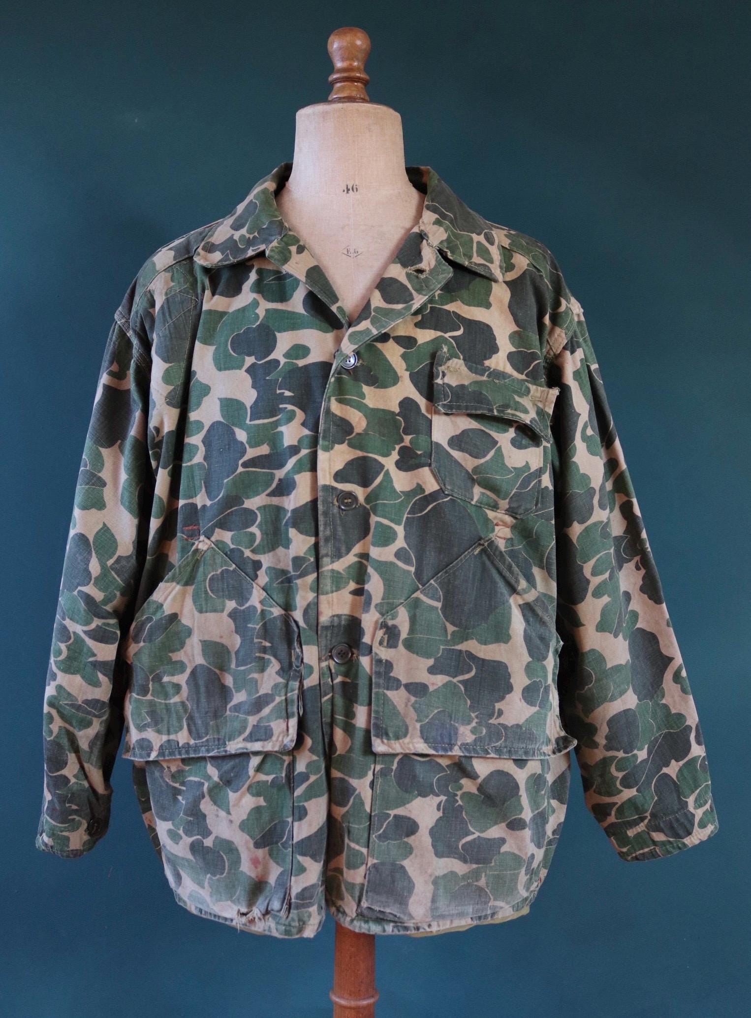 Vintage 1960s 60s Bullseye Bill camouflage camo forest woodland American hunting jacket duck cotton canvas 55" chest