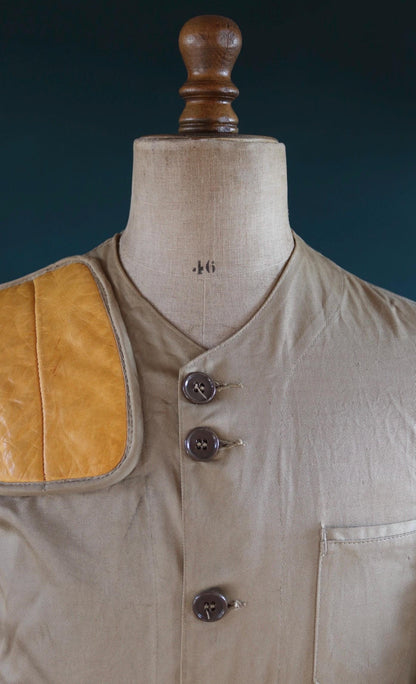 Vintage 1950s 60s shooting jacket - 10-X hunting rifle - 39” chest - half belt action back