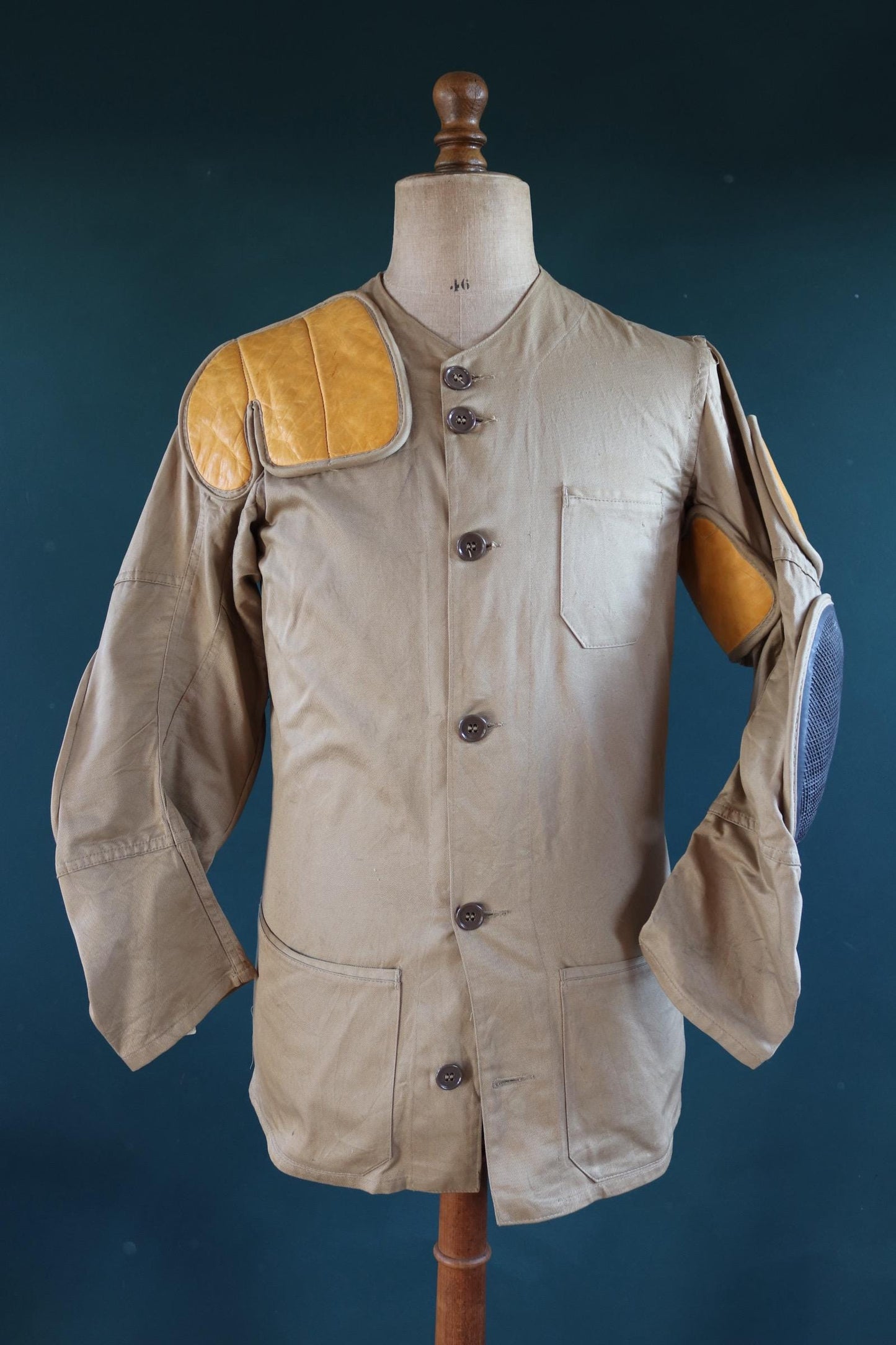 Vintage 1950s 60s shooting jacket - 10-X hunting rifle - 39” chest - half belt action back