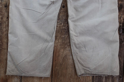 Vintage 1940s 40s 1950s 50s Swedish military cotton twill utility field trousers pants workwear work chore buckle cinch back 41” x 27”