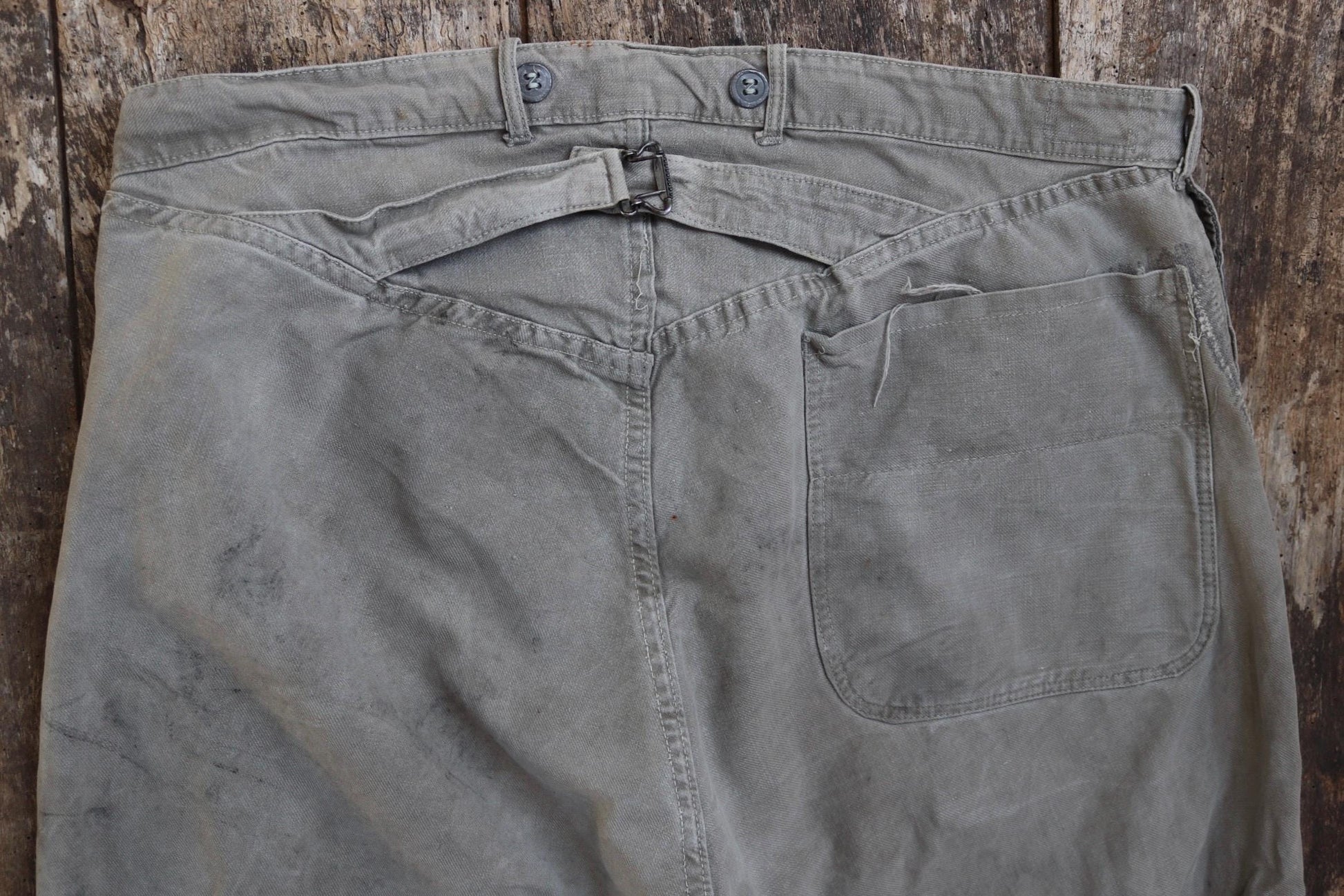 Vintage 1940s 1950s Swedish workwear trousers - military utility pants - buckle back - 36” x 31”