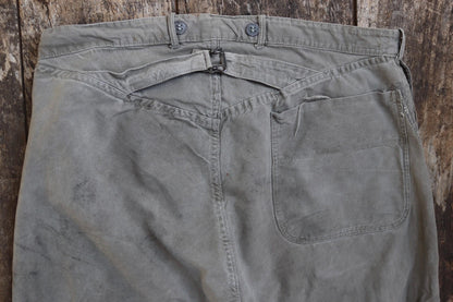 Vintage 1940s 1950s Swedish workwear trousers - military utility pants - buckle back - 36” x 31”