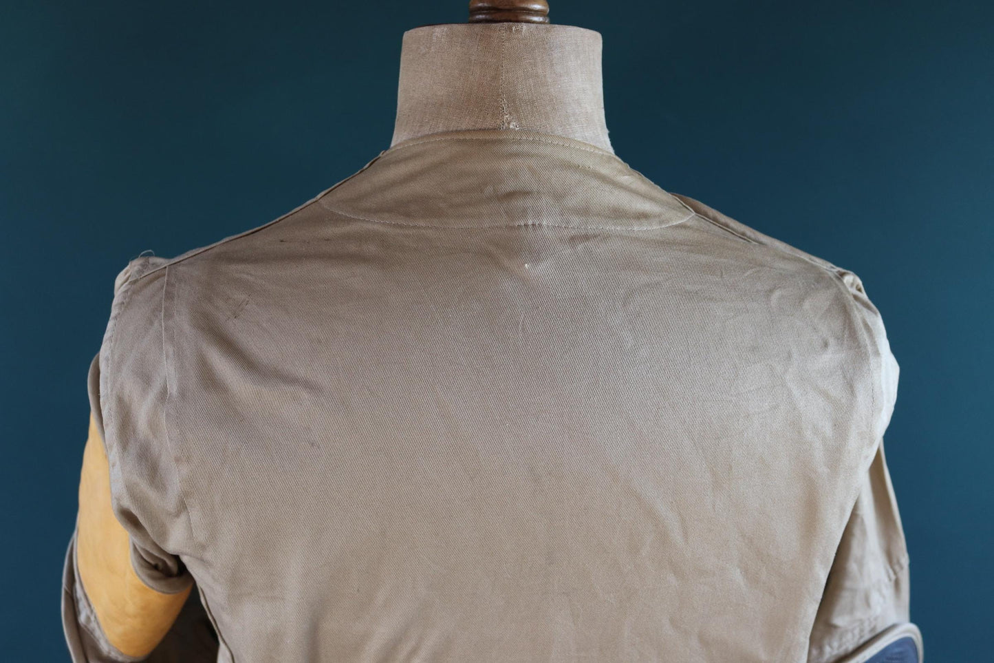 Vintage 1950s 60s shooting jacket - 10-X hunting rifle - 39” chest - half belt action back