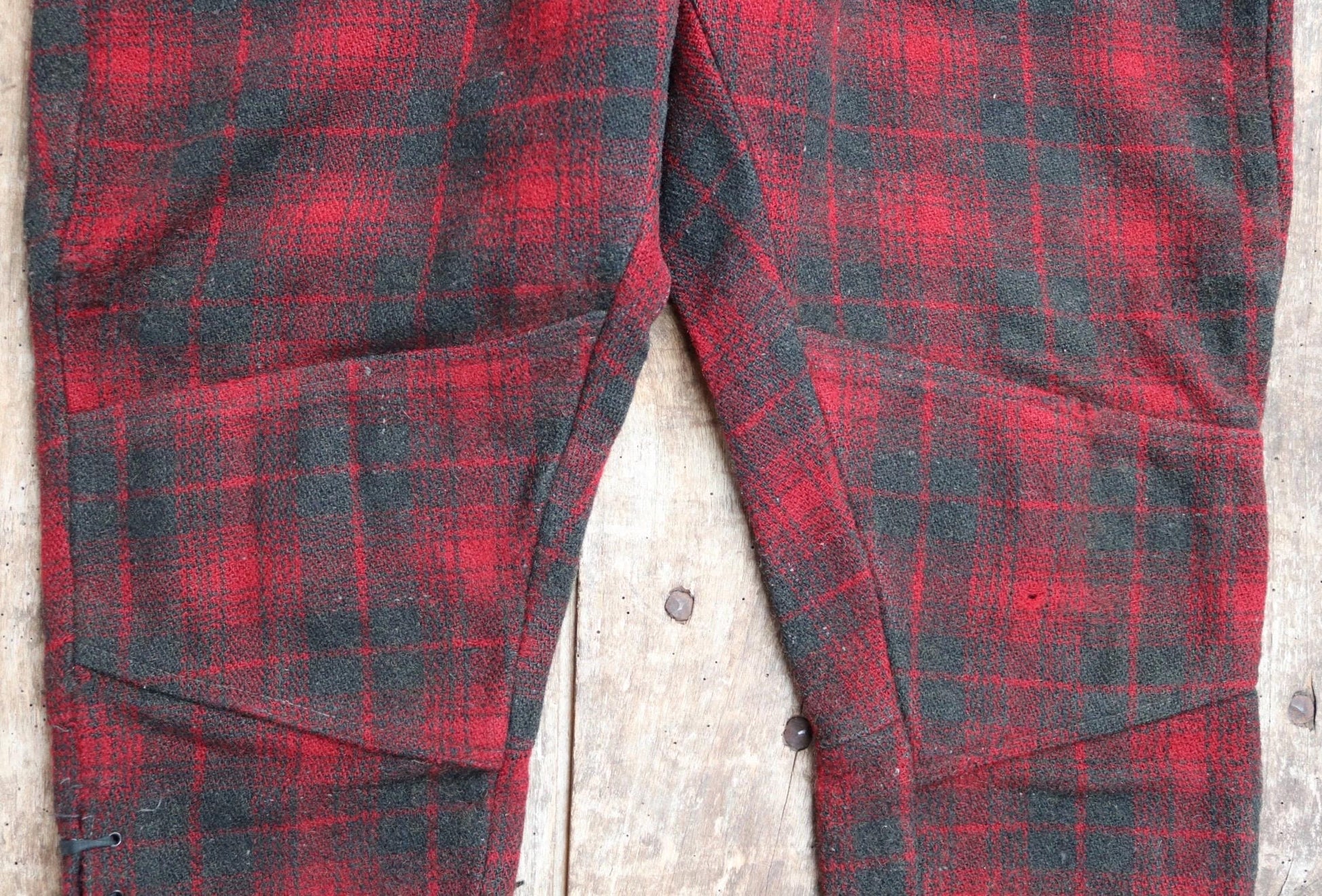 Vintage 1930s 30s 1940s 40s red black checked plaid wool hunting trousers breeches jodhpurs suspender buttons 31" x 26"
