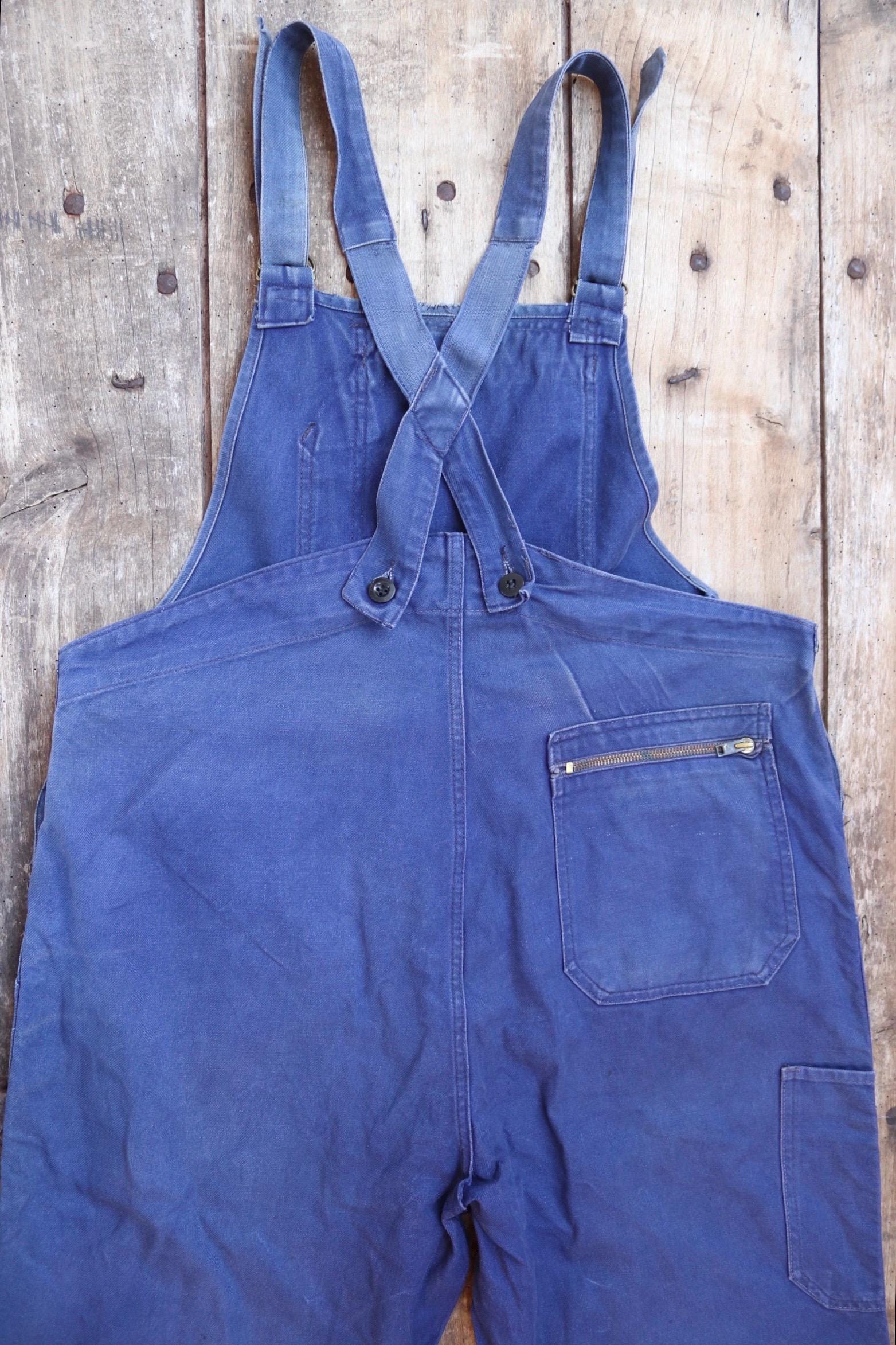 Vintage French blue workwear overalls dungarees 1950s sun faded cotton twill work chore 40” x 26” darned repaired