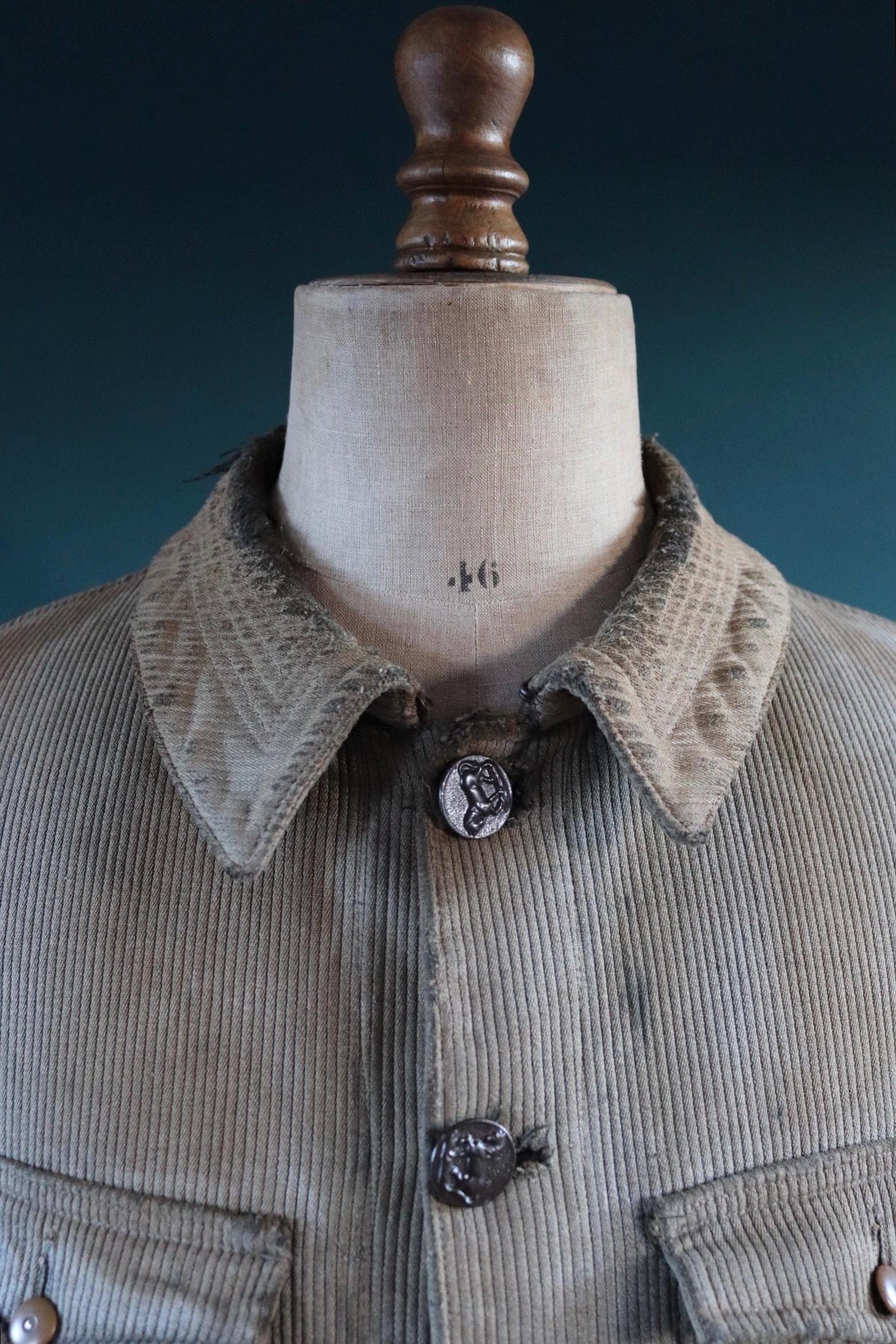 Vintage French workwear jacket 1950s grey coutil pique corduroy hunting work 44” chest venery animal scene buttons darned repaired