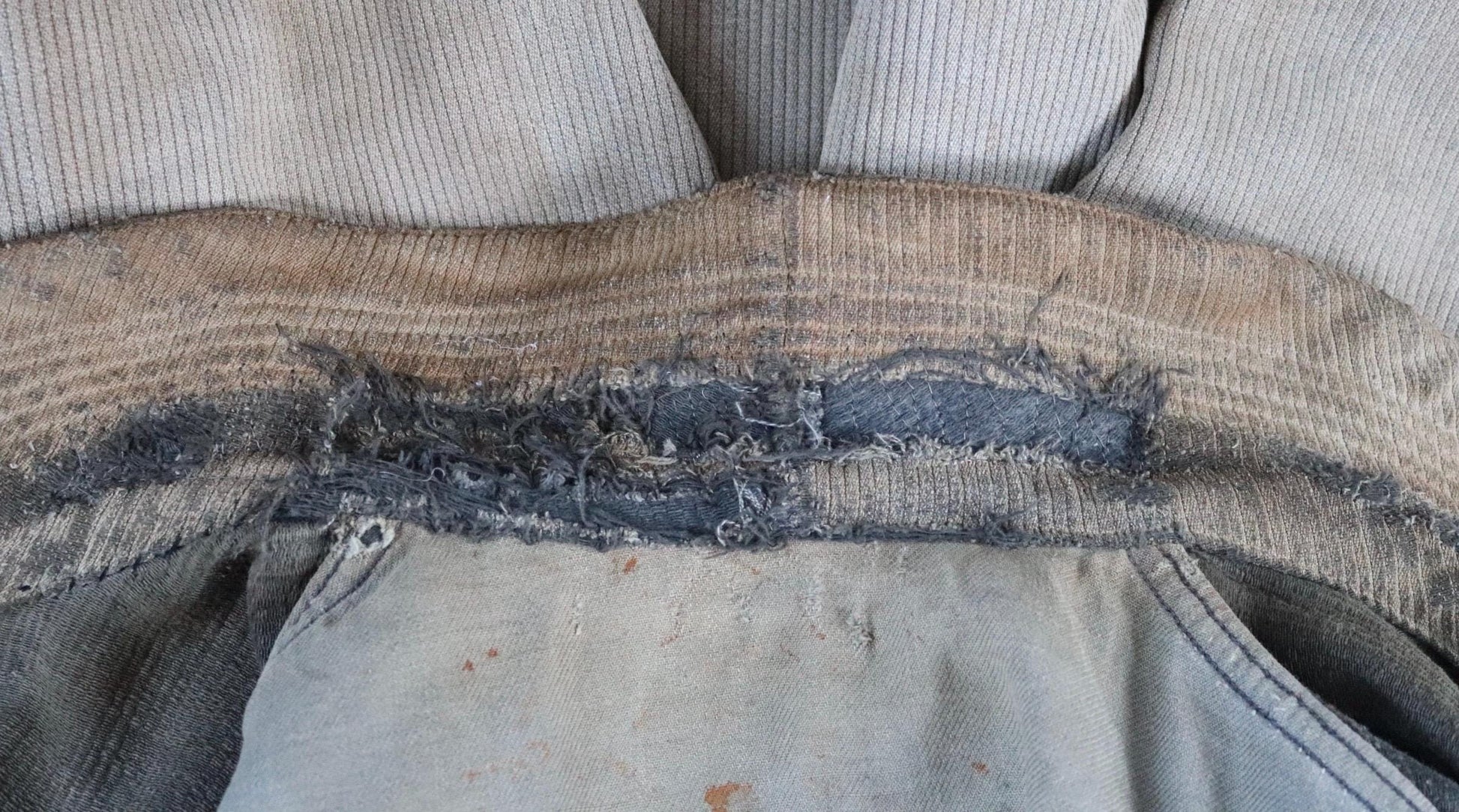 Vintage French workwear jacket 1950s grey coutil pique corduroy hunting work 44” chest venery animal scene buttons darned repaired