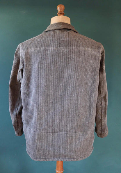 Vintage French chore jacket 1950s workwear grey taupe coutil pique corduroy hunting 45” chest venery animal scene buttons