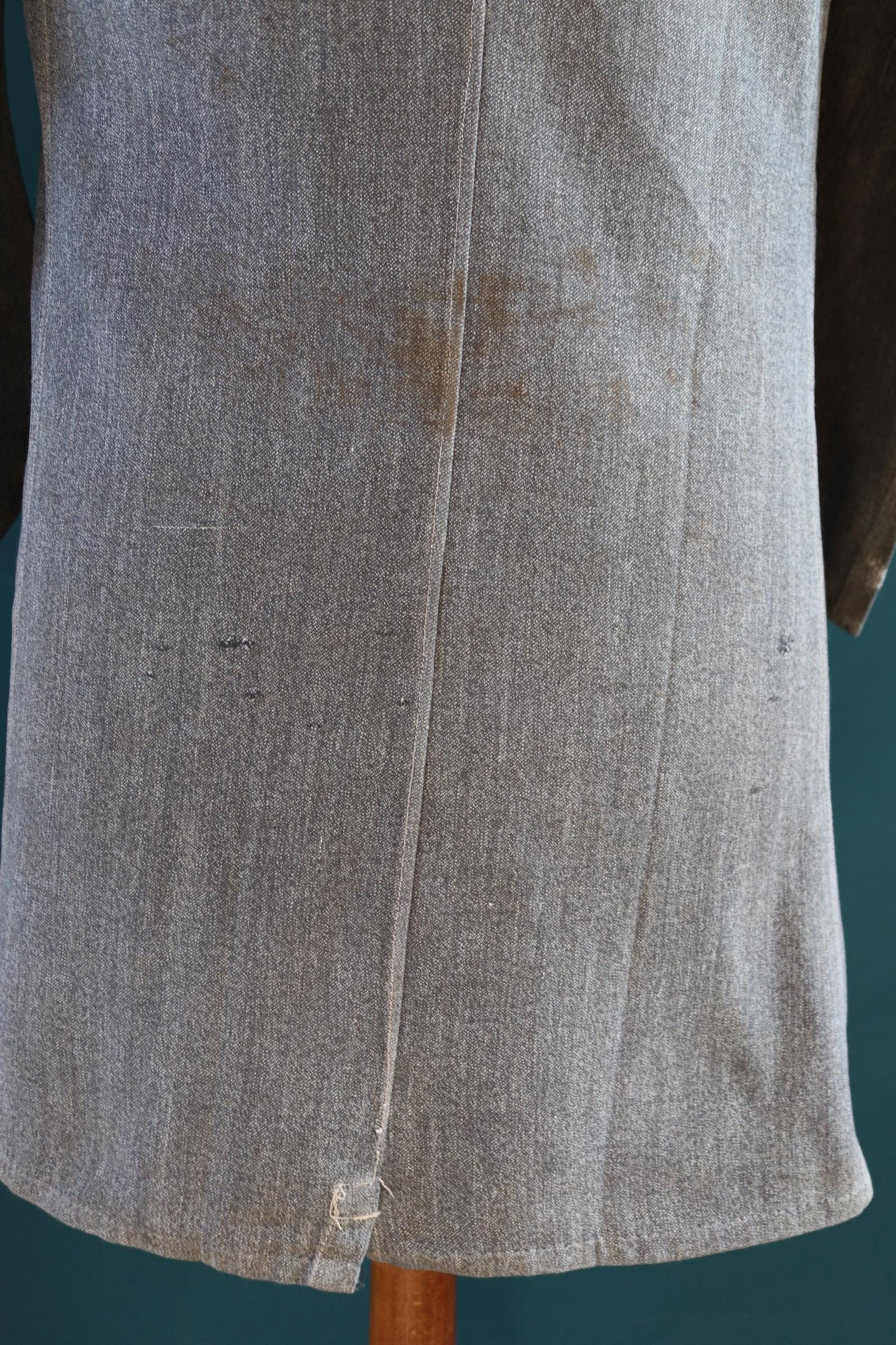 Vintage French chore jacket 1930s 1940s workwear salt pepper grey cotton work long coat overall factory machinist 39” chest repaired