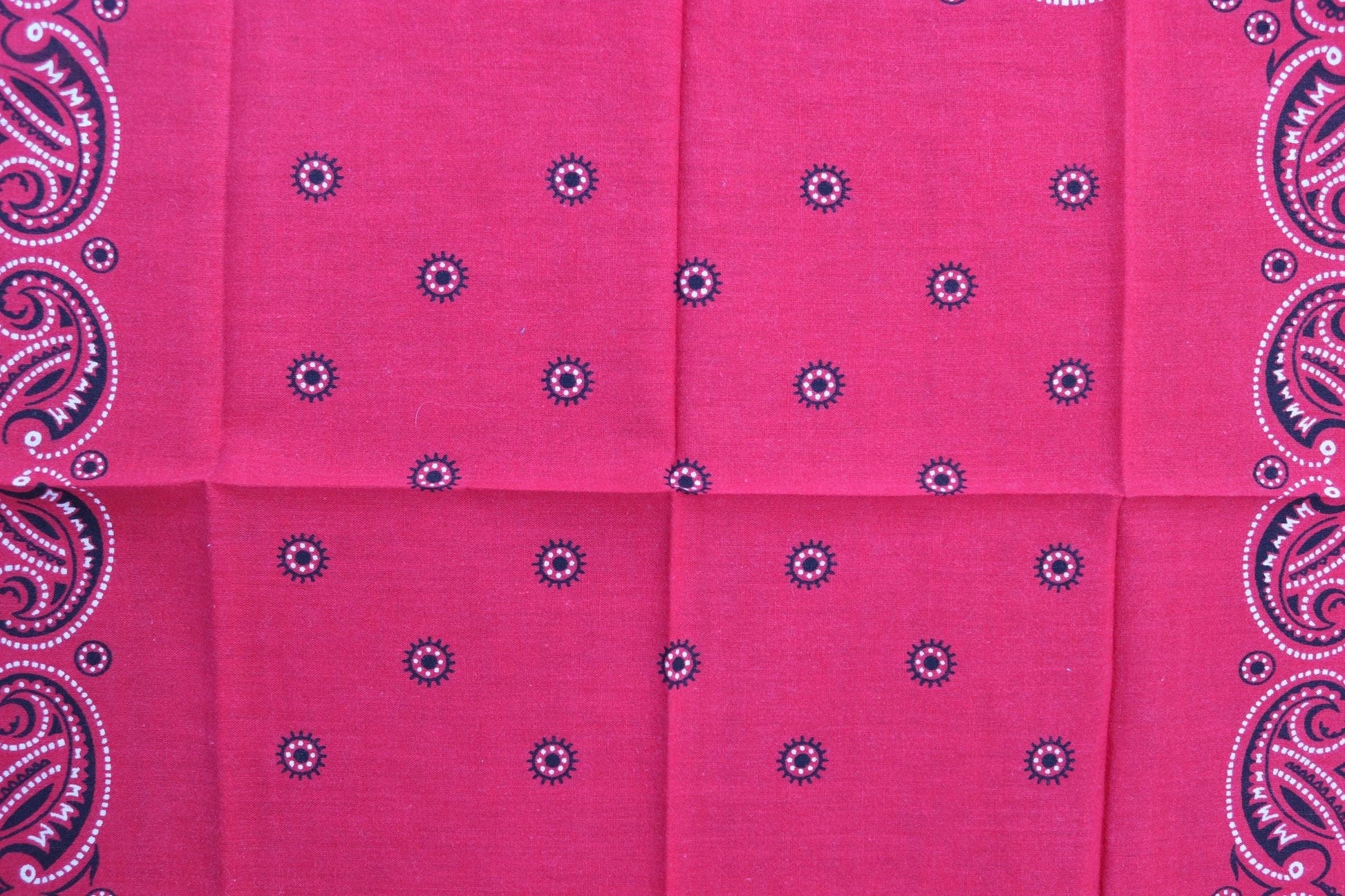 Vintage 1960s red cotton bandana - colorfast printed pocket square - workwear neckerchief - RN 14193