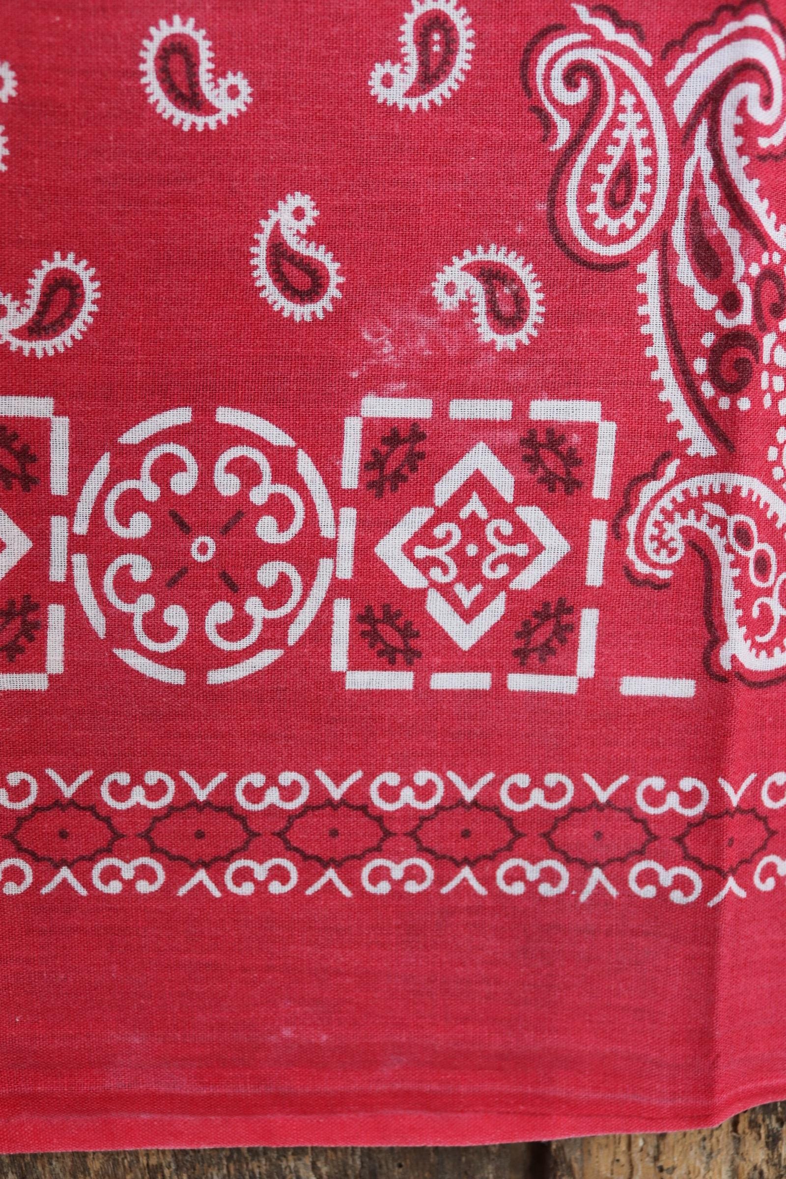 Vintage 1970s 70s turkey red printed bandana pocket square neckerchief cotton color colour fast workwear RN 16429