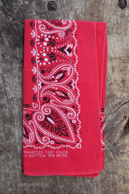 Vintage 1960s red cotton workwear bandana - printed pocket square - colorfast neckerchief - RN 14193