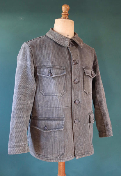 Vintage French chore jacket 1950s workwear grey taupe coutil pique corduroy hunting 45” chest venery animal scene buttons