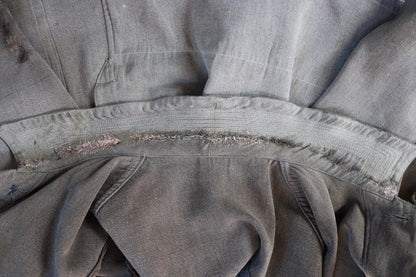 Vintage French workwear jacket - 1930s 40s grey velours - briarproof hunting coat - 42” chest - animal scene buttons