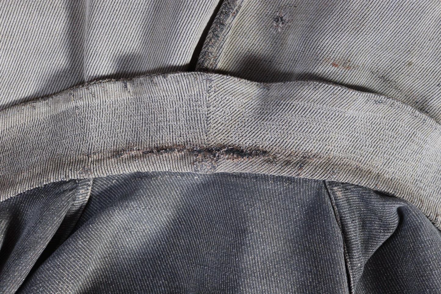 Vintage French workwear jacket 1930s 1940s grey pique briarproof hunting work 40” chest venery animal scene buttons darned