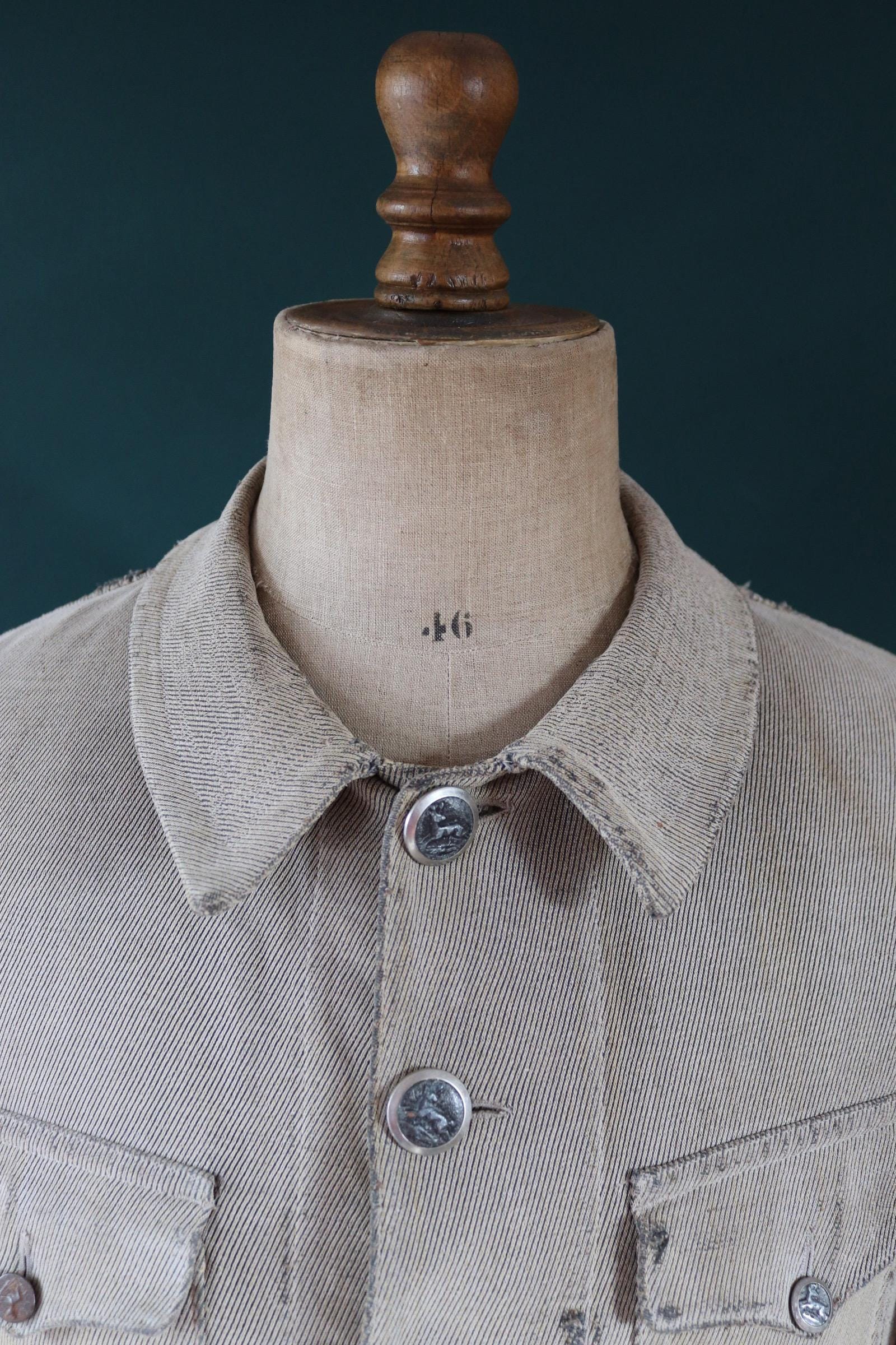 Vintage French workwear jacket 1930s 1940s grey pique briarproof hunting work 40” chest venery animal scene buttons darned