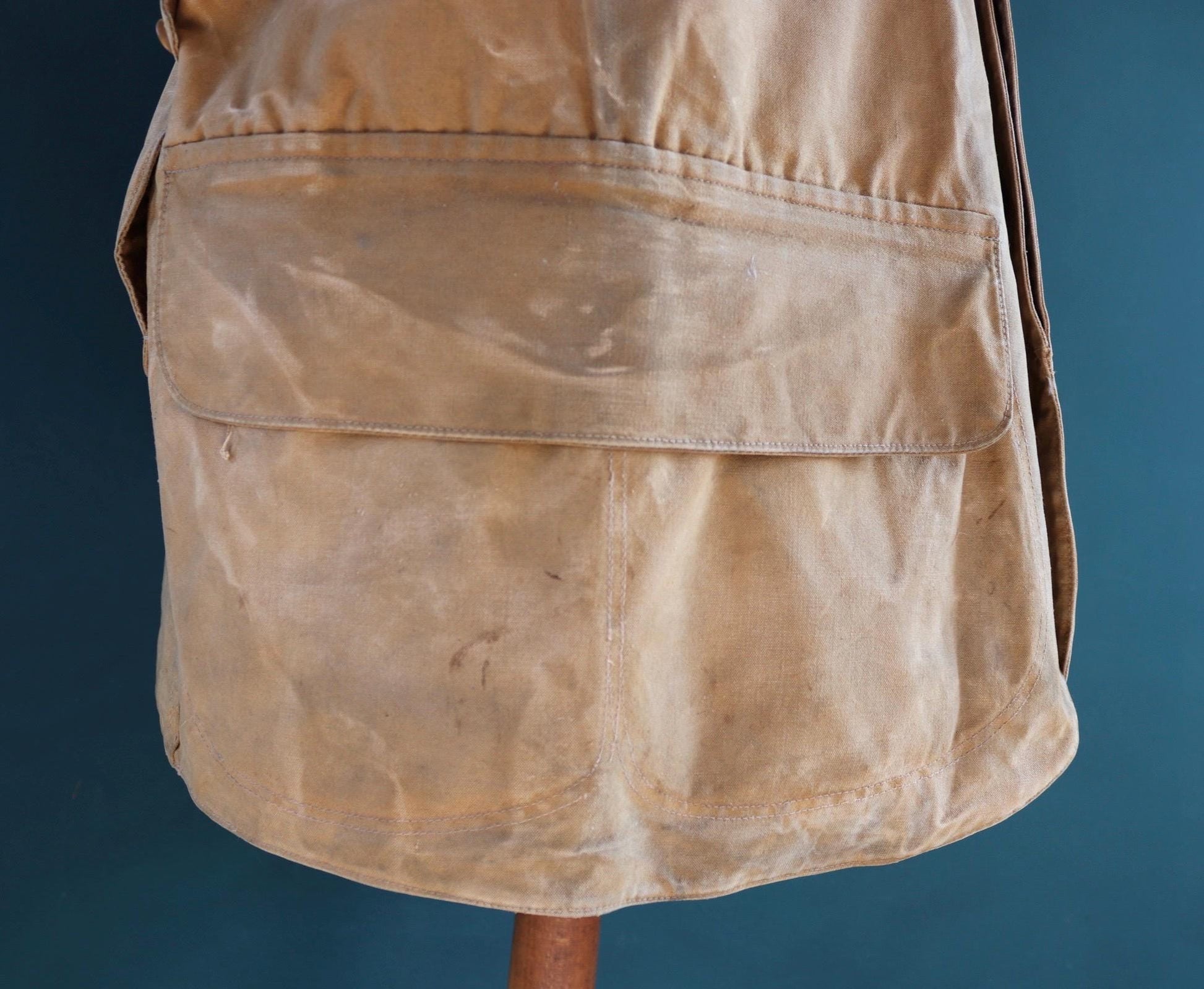 Vintage 1930s Duxbak Utica hunting jacket work workwear chore tan brown duck cotton canvas shooting American 50” chest