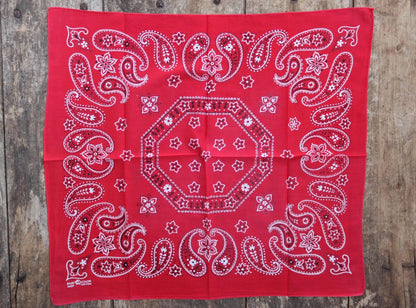 Vintage 1960s 60s trunk up Elephant brand cotton colourfast colorfast turkey red bandana pocket square neckerchief paisley Davis Catterall