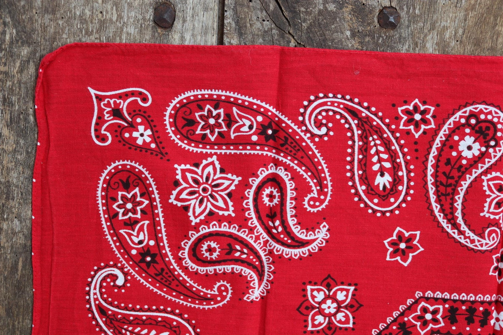 Vintage 1960s 60s trunk up Elephant brand cotton colourfast colorfast turkey red bandana pocket square neckerchief paisley Davis Catterall