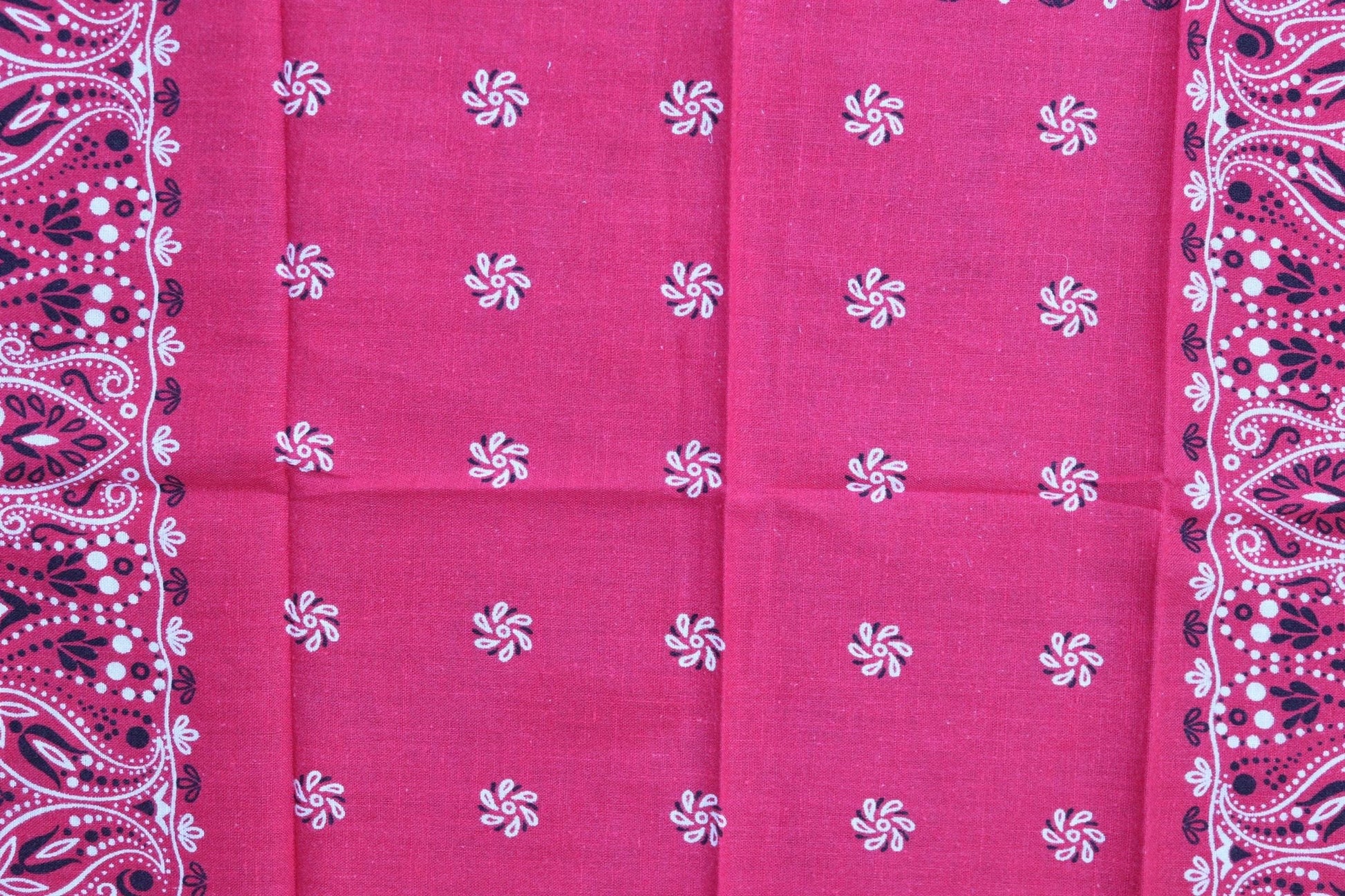 Vintage 1960s 60s turkey red printed bandana pocket square neckerchief cotton color colour fast workwear RN 14193