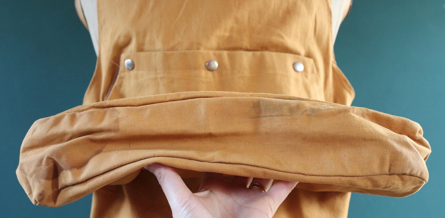 Vintage 1970s 80s utility vest - duck cotton waistcoat - hunting workwear - 44” chest