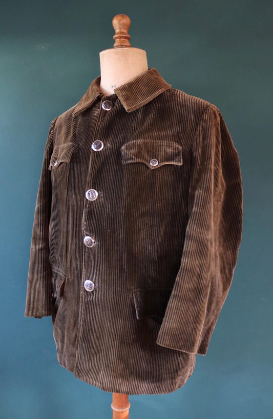 Vintage French workwear jacket brown velours corduroy 1940s 1950s hunting shooting 46” chest chore venery scene buttons