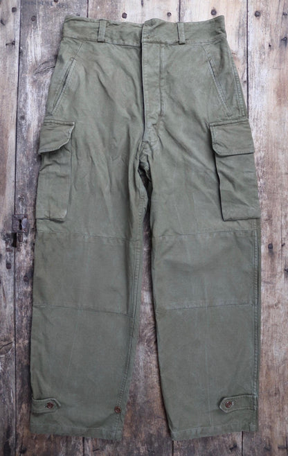 Vintage French workwear trousers cargo pants M47 M-47 khaki green cotton overalls army military 35” x 30” 1940s 1950s work chore