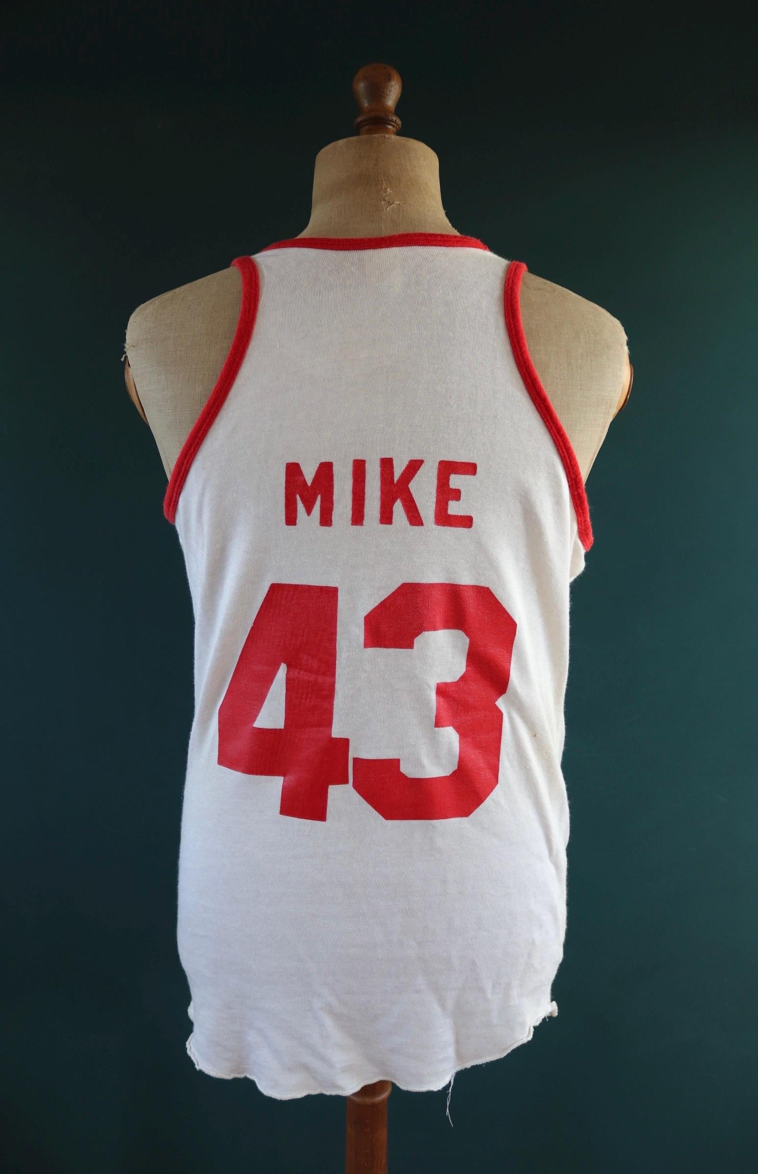Vintage 1970s 1980s vest singlet white red nylon durene 43 Mike athletics sportswear basketball 40" chest