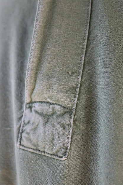 Vintage 1970s Swedish army shirt - M59 - military workwear - fältskjorta - green cotton smock - 48” chest