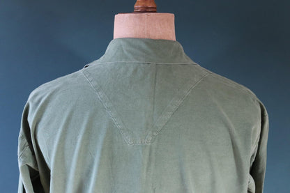 Vintage 1970s Swedish army shirt - M59 - military workwear - fältskjorta - green cotton smock - 48” chest