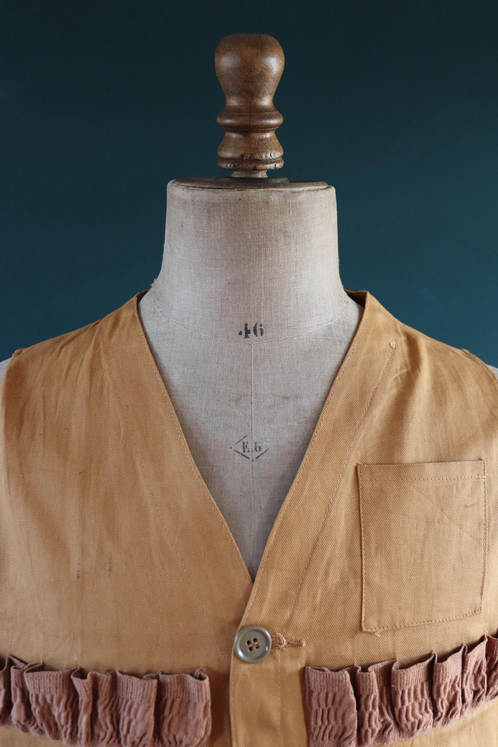 Vintage 1970s 80s utility vest - duck cotton waistcoat - hunting workwear - 44” chest