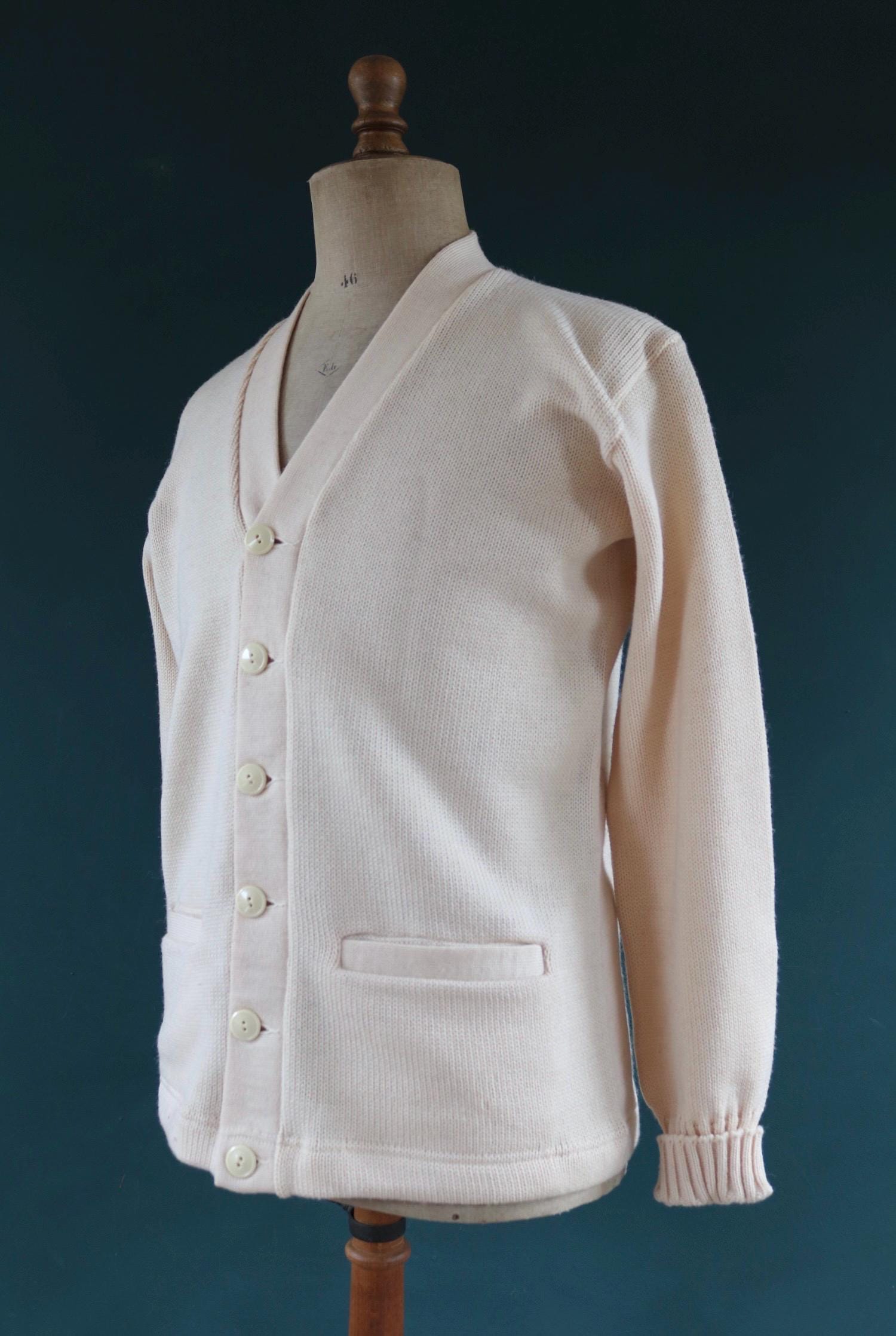 Vintage 1970s wool varsity sweater - white knitted jumper - American Ivy League cardigan - mod knitwear - 42” chest