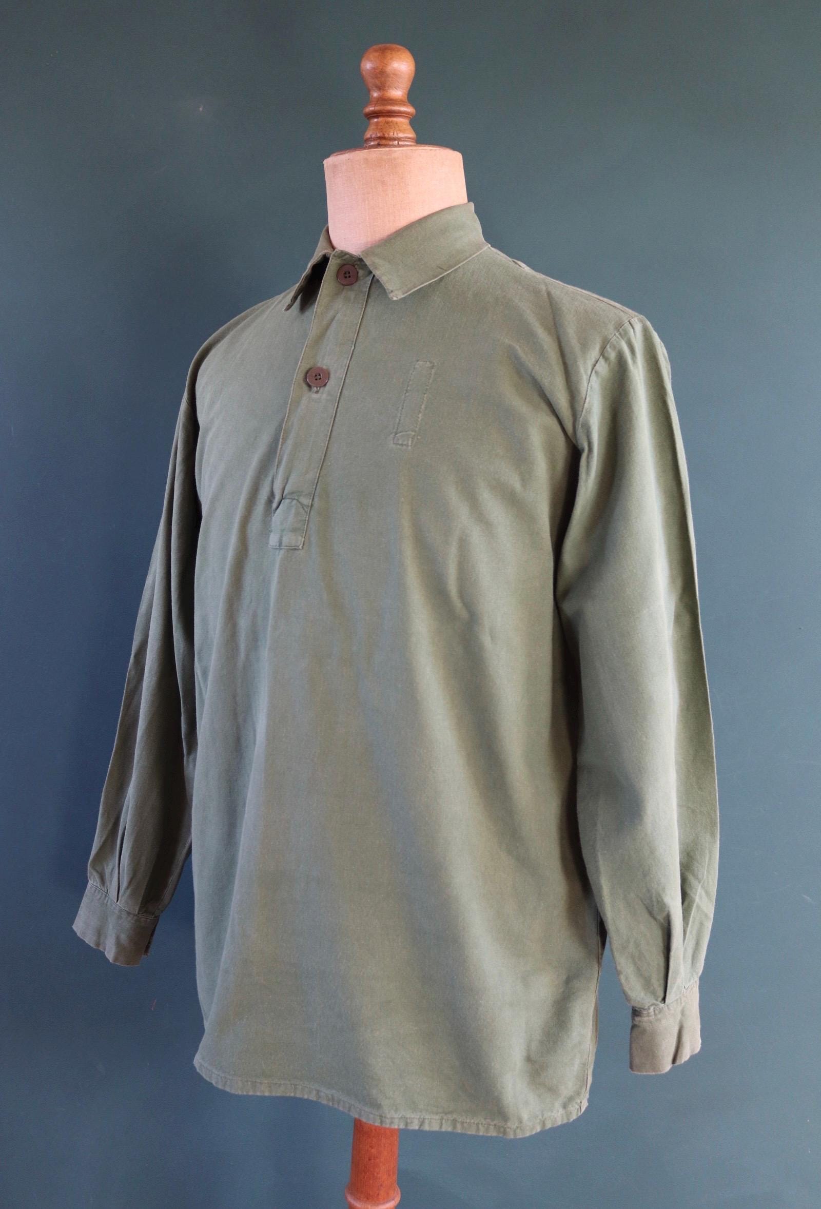 Vintage 1970s Swedish military workwear shirt - M59 - fältskjorta - green cotton army smock - 47” chest